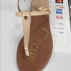 Women’s thong sandal women’s size 9